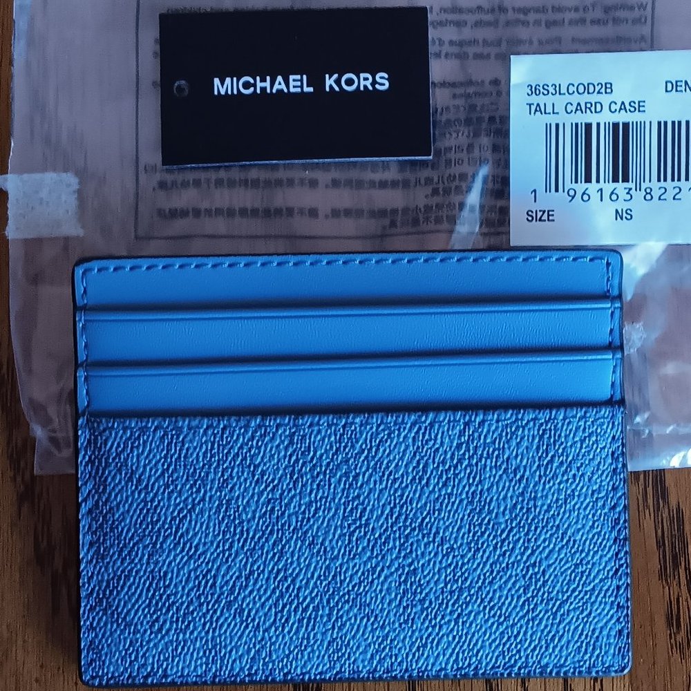 *Price Drop* New Michael Kors Cooper Graphic Tall Card Case - Picture 4 of 7